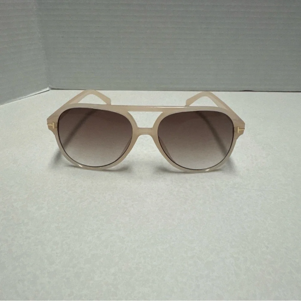 Herjour Retro Trendy Aviator Sunglasses for Women Or Men - NIB - 2 Pair